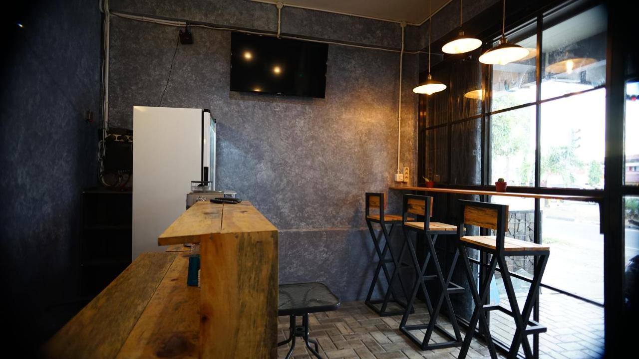 Lala Hostel บันดาอาเจะห์ ภายนอก รูปภาพ